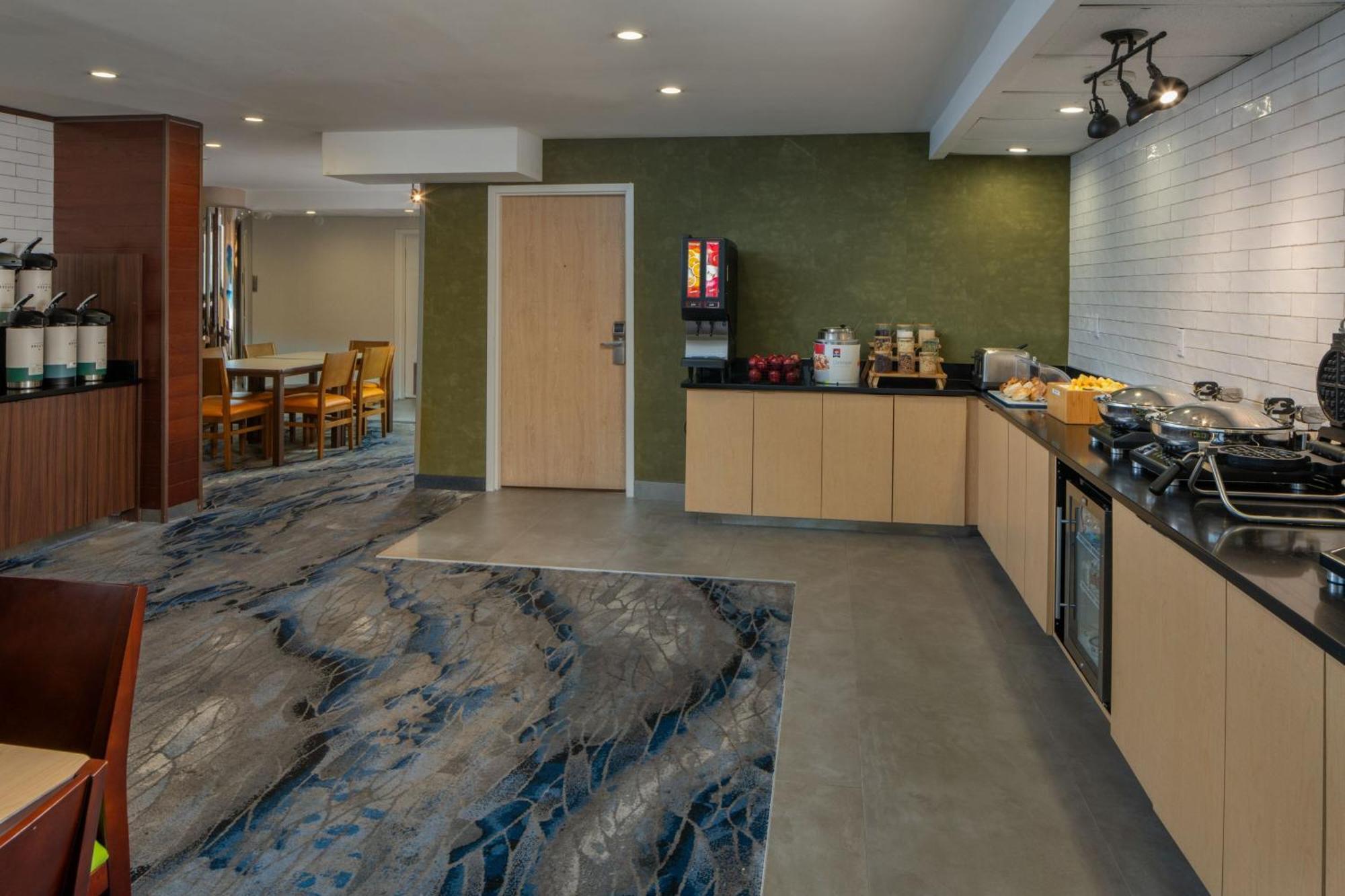 Fairfield Inn & Suites By Marriott Fort Myers Cape Coral Cypress Lake Zewnętrze zdjęcie