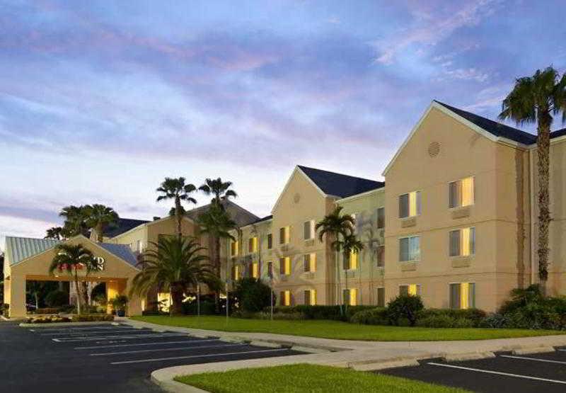 Fairfield Inn & Suites By Marriott Fort Myers Cape Coral Cypress Lake Zewnętrze zdjęcie